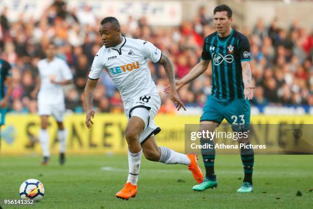 Jordan Ayew of Swansea City breaks free of the Southampton defence during the Premier League match between Swansea City and Southampton at Liberty...
