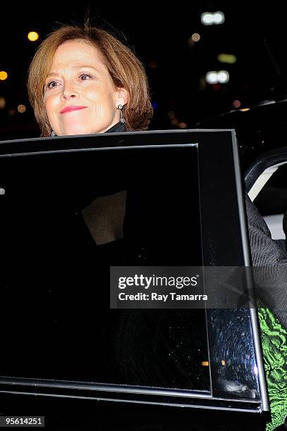 Actress Sigourney Weaver visits "Late Show With David Letterman" at the Ed Sullivan Theater on January 6, 2010 in New York City.