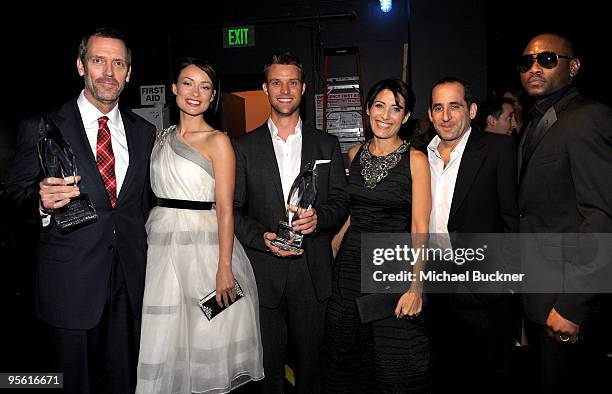 Actors Hugh Laurie, Olivia Wilde, Jesse Spencer, Lisa Edelstein, Peter Jacobson and Omar Epps backstage during the People's Choice Awards 2010 held...