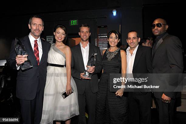 Actors Hugh Laurie, Olivia Wilde, Jesse Spencer, Lisa Edelstein, Peter Jacobson and Omar Epps backstage during the People's Choice Awards 2010 held...