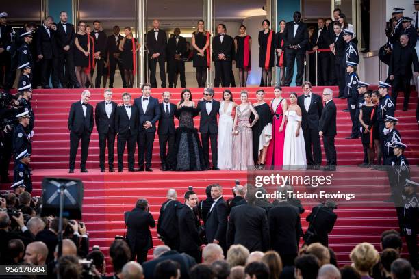 Pierre Lescure, producer Alexandre Mallet-Guy, actors Eduard Fernandez, Javier Bardem, director Asghar Farhadi, actress Penelope Cruz, wearing jewels...