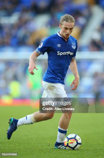 Tom Davies of Everton runs with the ball during the Premier League match between Everton and Southampton at Goodison Park on May 5, 2018 in...