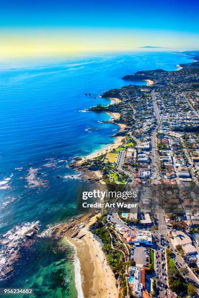 zerklüftete küste des südlichen orange county - laguna beach stock-fotos und bilder