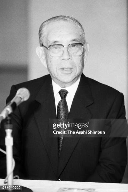 Keidanren, Japan Business Federation new Chairman Gaishi Hiraiwa speaks during a press conference at the Kendanren headquaraters on November 26, 1990...