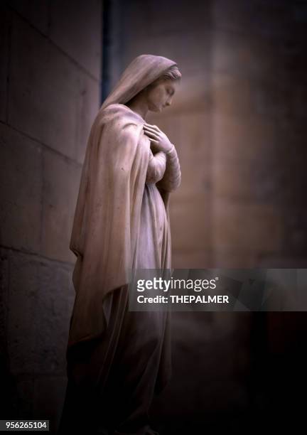 statue of religious woman sacre coeur - virgin mary stock pictures, royalty-free photos & images
