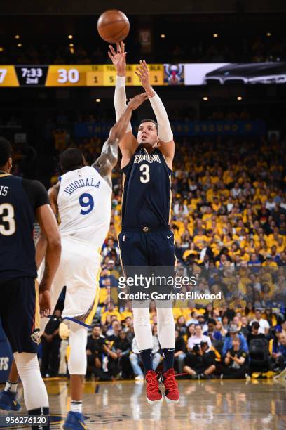 Omer Asik of the New Orleans Pelicans shoots the ball against the Golden State Warriors in Game Five of the Western Conference Semifinals of the 2018...