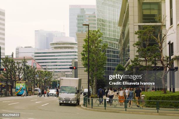 rush hour in tokio, japan - elisaveta ivanova stock-fotos und bilder