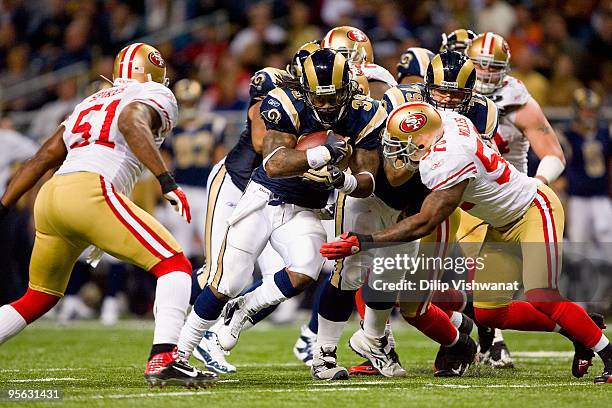 Steven Jackson of the St. Louis Rams carries the ball during the game against the San Francisco 49ers at the Edward Jones Dome on January 3, 2010 in...