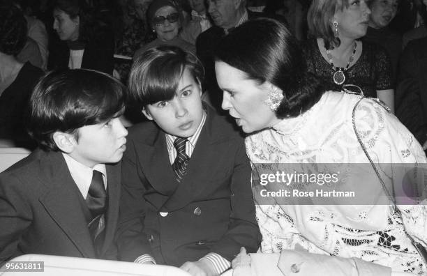 Brothers Carter Cooper & Anderson Cooper and their mother socialite Gloria Vanderbilt at the Plaza Hotel in 1979 in New York City, New York.
