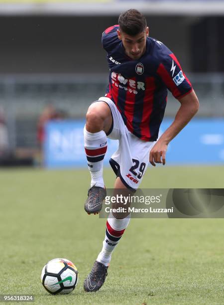 Marcello Trotta of FC Crotone in action during the serie A match between AC Chievo Verona and FC Crotone at Stadio Marc'Antonio Bentegodi on May 6,...