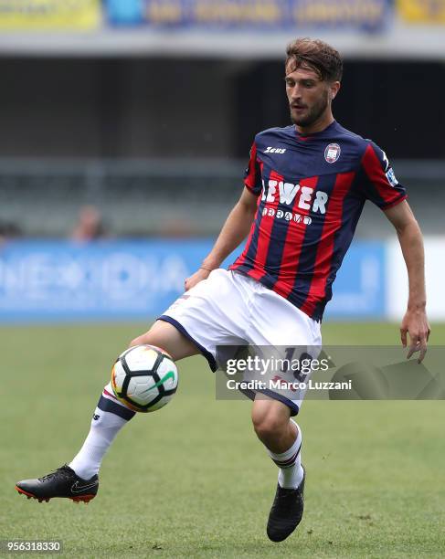 Andrea Barberis of FC Crotone in action during the serie A match between AC Chievo Verona and FC Crotone at Stadio Marc'Antonio Bentegodi on May 6,...