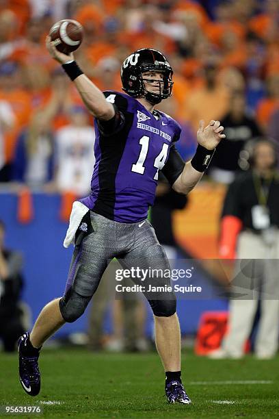 Quarterback Andy Dalton of the TCU Horned Frogs passes the ball against the Boise State Broncos during the Tostitos Fiesta Bowl at the Universtity of...