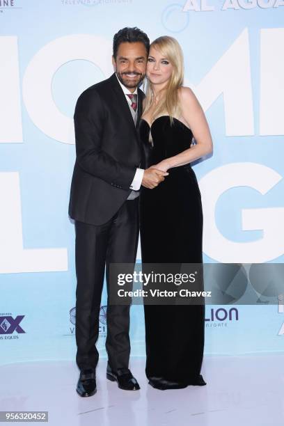 Eugenio Derbez and Anna Faris attend the "Overboard " Mexico City premiere at Cinemex Antara on May 8, 2018 in Mexico City, Mexico.