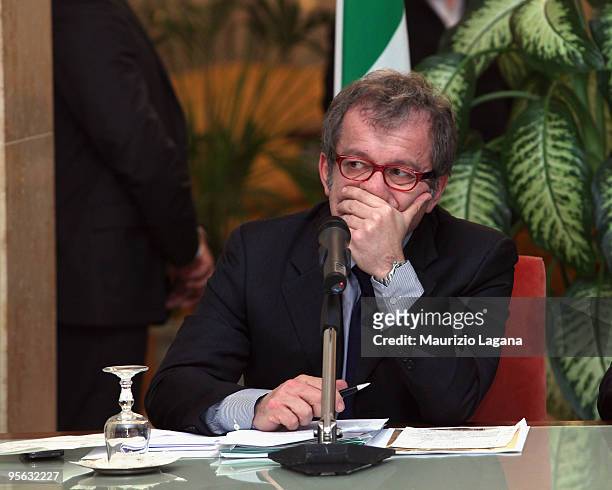 Interior Minister Roberto Maroni attends a news conference after a summit focusing on mafia activity, January 07, 2009 in Reggio Calabria, Italy....