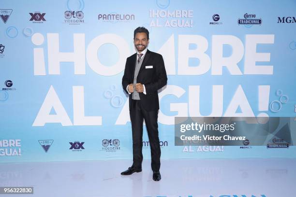 Eugenio Derbez attends the "Overboard " Mexico City premiere at Cinemex Antara on May 8, 2018 in Mexico City, Mexico.