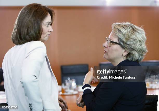 Justice Minister Katarina Barley and Environment Minister Svenja Schulze arrive for the weekly government cabinet meeting on May 9, 2018 in Berlin,...