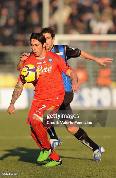 Ezequiel Ivan Lavezzi of SSC Napoli in action during the Serie A match between Atalanta BC and SSC Napoli at Stadio Atleti Azzurri d'Italia on...