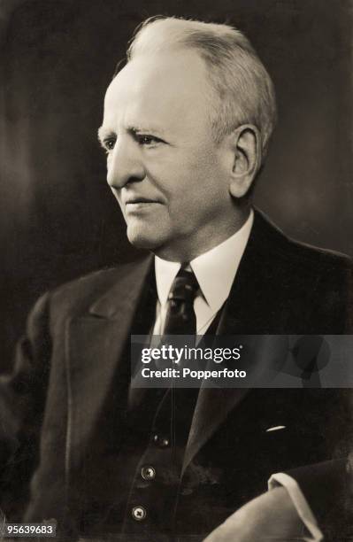 494 Carter Glass Stock Photos, HighRes Pictures, and Images Getty Images