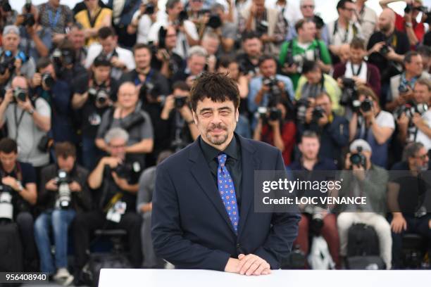 Puerto Rican actor and President of the Un Certain Regard jury Benicio Del Toro poses on May 9, 2018 during a photocall for the Un Certain Regard...