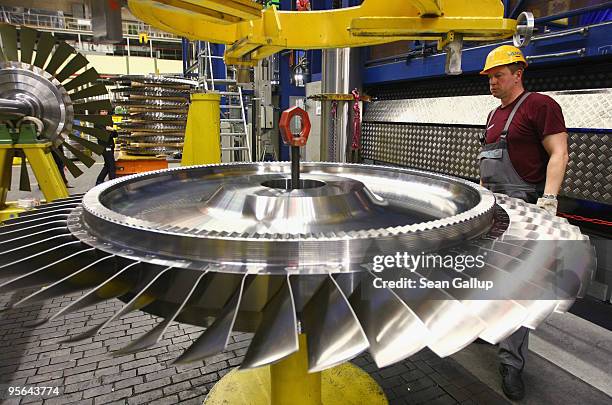 Turbine Rotor Rigging Turbine Rotor Photos and Premium High Res Pictures - Getty Images