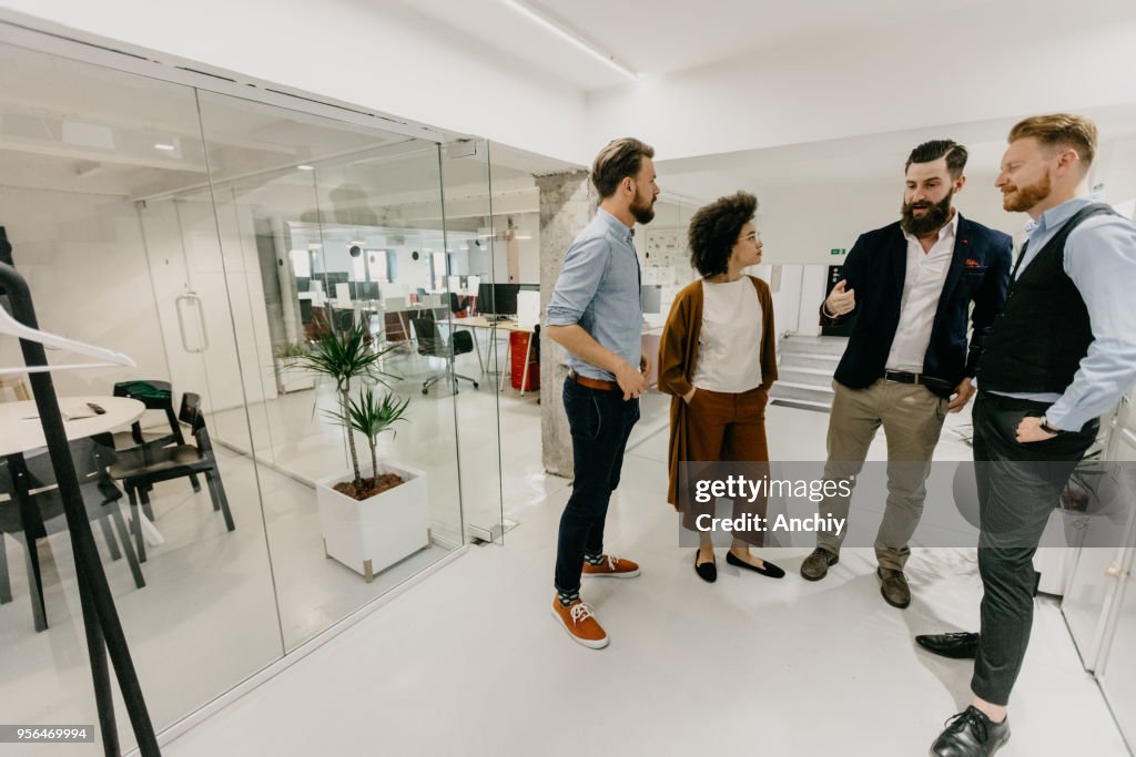 Equipo de negocios en un descanso