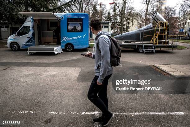 Rencontre entre Défense, Université, Entreprises sur le Campus LyonTech-La Doua le 9 Mars 2017, Villeurbanne, France. Rencontre pour faire découvrir...