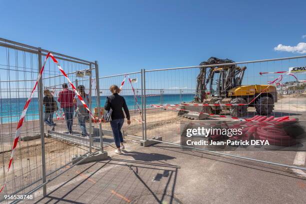 Elargissement du trottoir de la Promenade des anglais, piste cyclable « en site propre » avec bordures, réfection de l?ensemble des trottoirs et de...