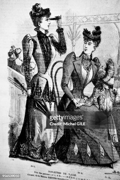 La mode en 1890, deux femmes en toilettes de ville, France.