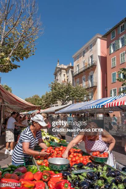 Cours Saleya et marché, 'Vieux Nice' Nice, France.