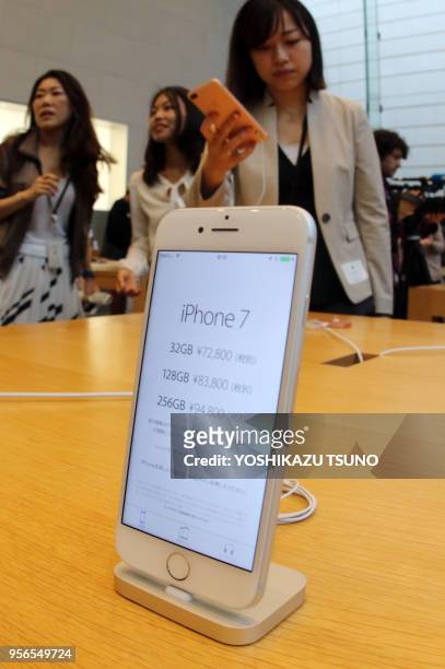 Le nouvel 'Iphone 7 plus' en vente dans un Apple store le 16 septembre 2016 à Tokyo, Japon.