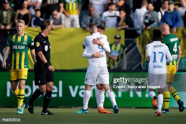 Mason Mount of Vitesse celebrates 0-3 with Tim Matavz of Vitesse during the Dutch Eredivisie match between Vitesse v ADO Den Haag at the GelreDome on...