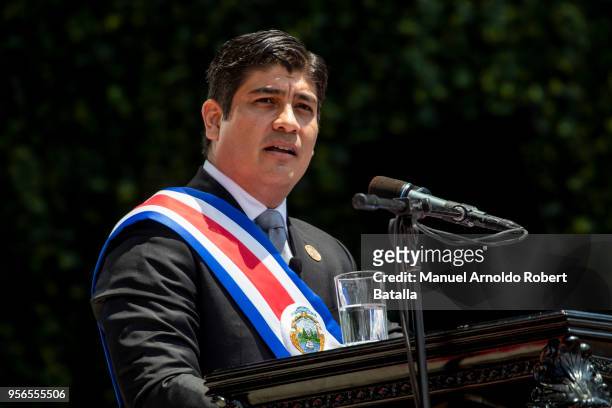 Carlos Alvarado elected President of Costa Rica gives a speech during his his Inauguration Day at Plaza de la Democracia on May 08, 2018 in San Jose,...