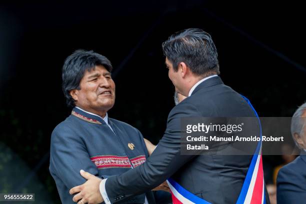 Evo Morales President of Boliva greets President Carlos Alvarado during the Inauguration Day of Costa Rica elected President Carlos Alvarado at Plaza...