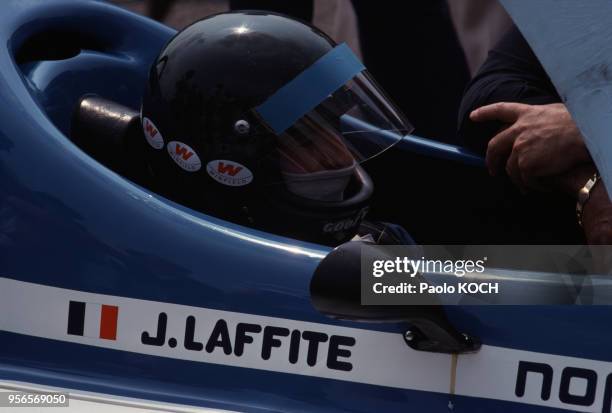 Le pilote français Jacques Laffite pendant le Grand Prix d'Allemagne de Formule 1 sur le circuit d'Hockenheim, en août 1977, Allemagne.