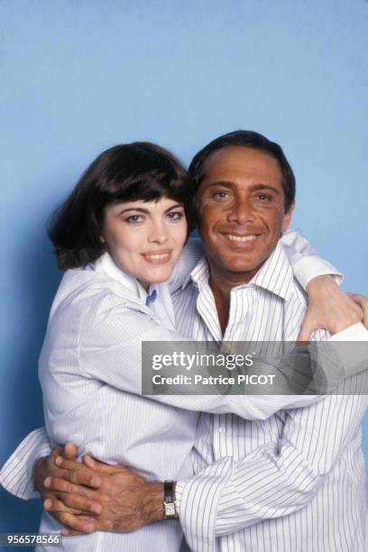 Mireille Mathieu et Paul Anka en juin 1979 à Paris, France.