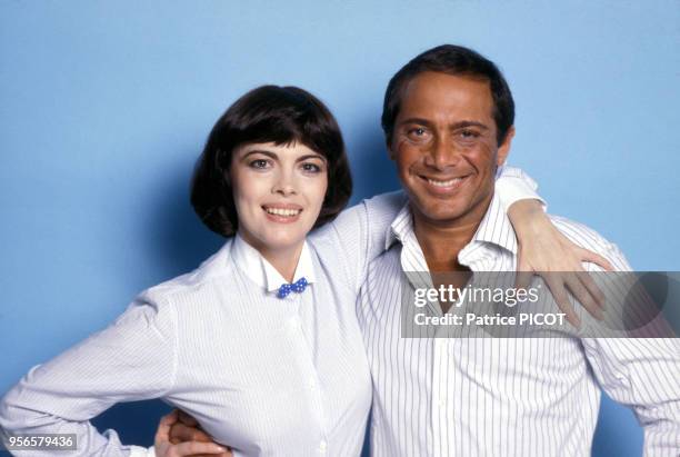 Mireille Mathieu et Paul Anka en juin 1979 à Paris, France.