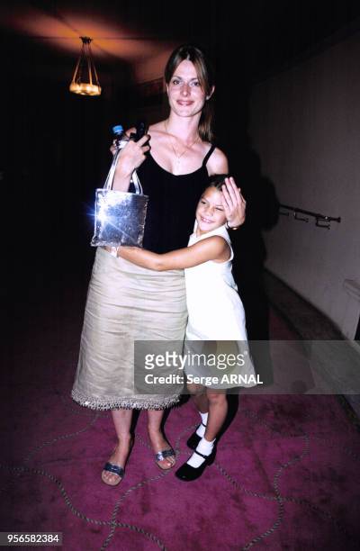 Portrait de l'actrice Nastassja Kinski et de sa fille Kenya, fille de Quincy Jones, lors d'une soirée célébrant la fête d'indépendance américaine au...