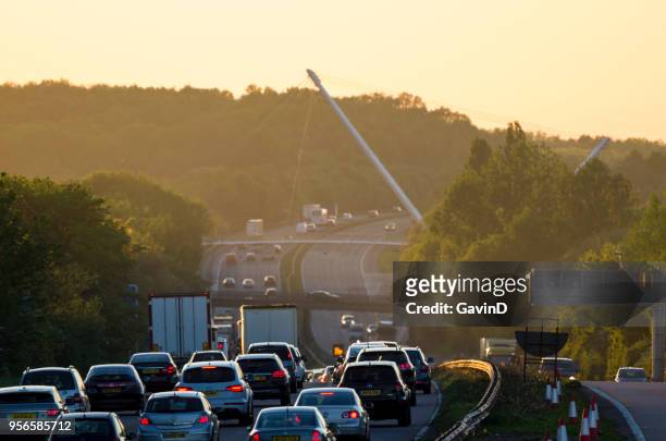アシュフォード ケント イングランドで高速道路 m20 - 正中神経 ストックフォトと画像