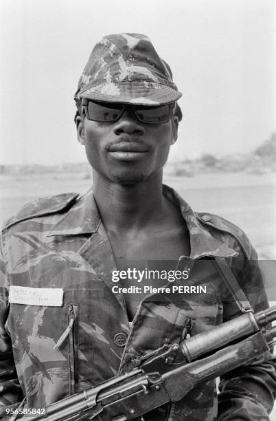 Un militaire tchadien pendant le conflit avec le Libye en aôut 1983 à N'Djaména, Tchad.