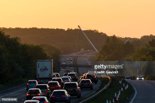 アシュフォード ケント イングランドで高速道路 m20 - 正中神経 ストックフォトと画像