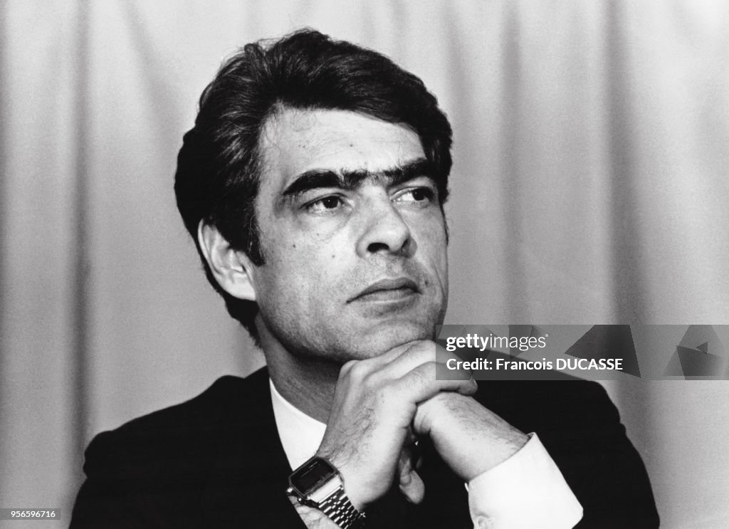 Portrait De L homme Politique Fran ais Henri Emmanuelli Bordeaux portrait-de-l-homme-politique-fran-ais-henri-emmanuelli-bordeaux