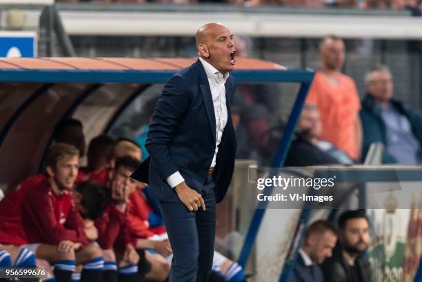 Coach Jurgen Streppel of sc Heerenveen during the Dutch Eredivisie play-offs match between sc Heerenveen and FC Utrecht at Abe Lenstra Stadium on May...