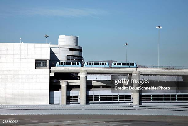 san francisco airtrain - flughafen san francisco stock-fotos und bilder