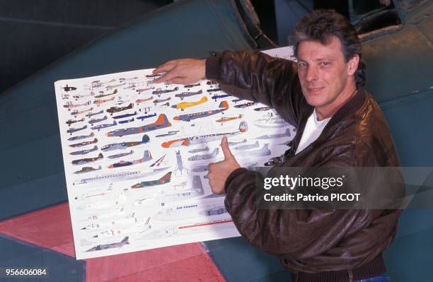 Portrait du chanteur français Herbert Léonard le 10 septembre 1988 à Paris, France.