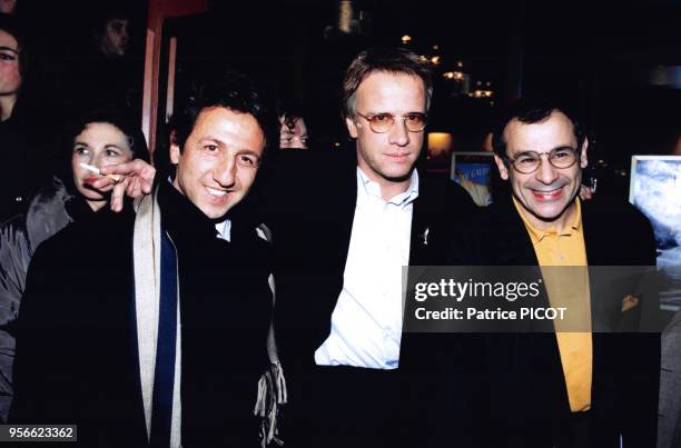 Richard Anconina, Christophe Lambert et Francis Perrin los d'un soirée à Paris dans les années 90, France. Circa 1990.