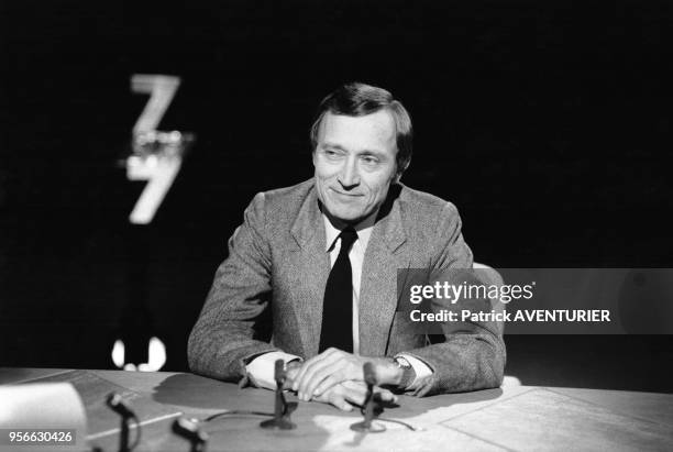 Portrait de Jérôme Seydoux, homme d'affaires dans l'audiovisuel, invité sur le plateau de l'émission de télévision Sept sur Sept le 8 décembre 1985 à...