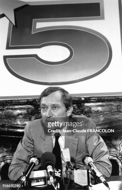 Portrait de Jérôme Seydoux, magnat de l'audiovisuel,au lendemain du conseil des ministres qui a décidé de casser la concession de la Cinquième...