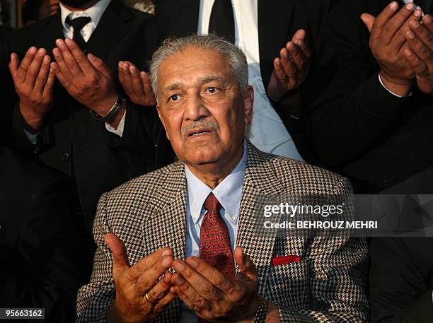 200 Dr Abdul Qadeer Khan Photos High Res Pictures Getty Images 200-dr-abdul-qadeer-khan-photos-high-res-pictures-getty-images