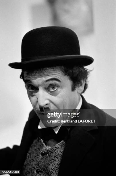 Jean-Marc Thibault dans l'émission de télévision 'La Grande farandole' le 6 avril 1970 à Paris, France.