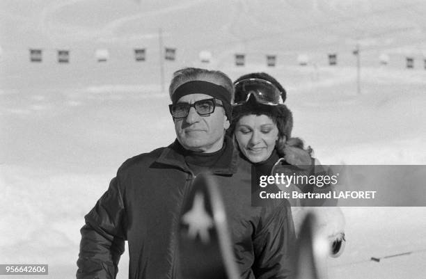 Impératrice Farah Diba et le Shah d'Iran en février 1971 à Saint-Moritz, Suisse.